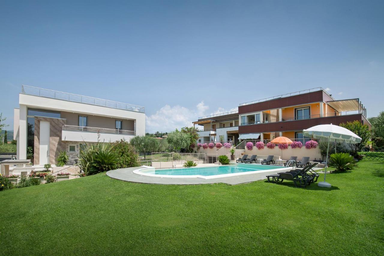 Villa Aurora-Holiday Home Apt 2 Bardolino Exteriör bild